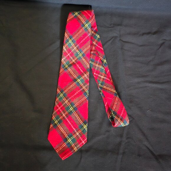 Vintage Pendleton Woolen Mills Wool Necktie Made in USA - Red Plaid - 3 1/2"x55" - Picture 2 of 4